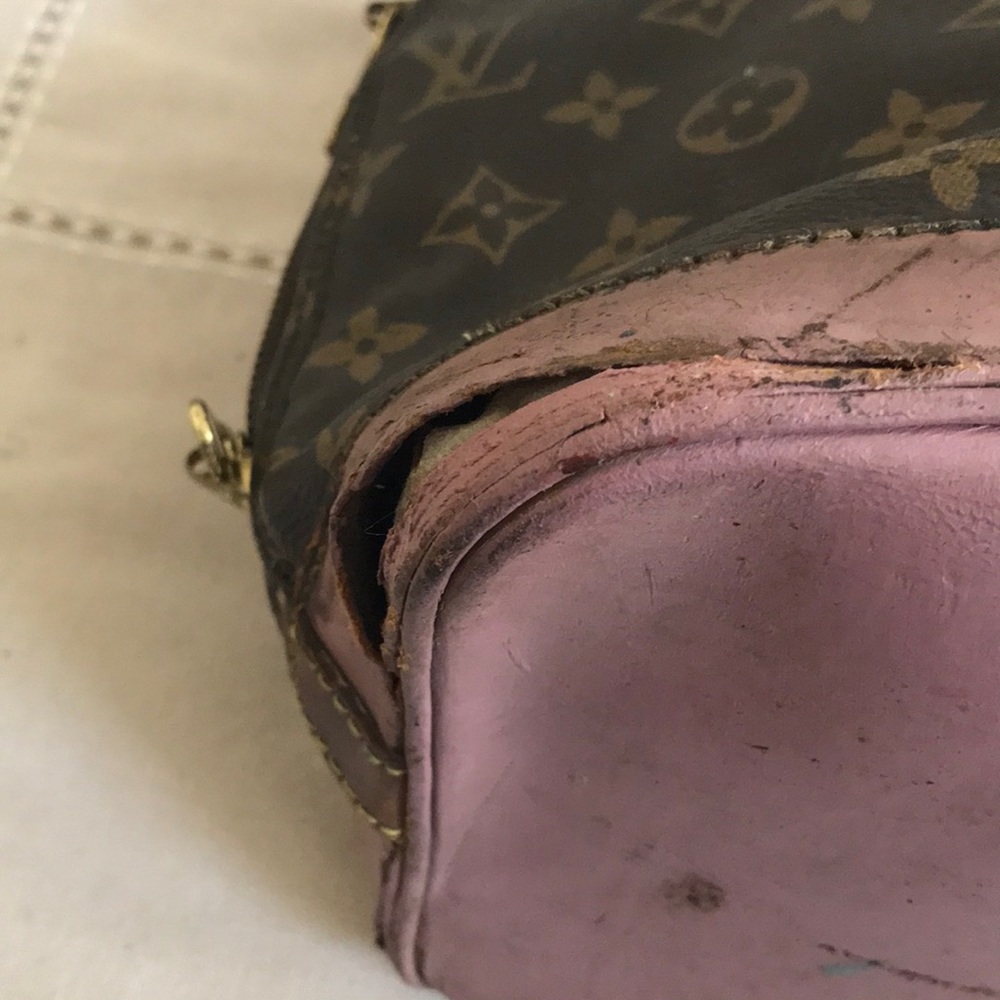 Louis Vuitton alma handbag - Picture 4 of 11